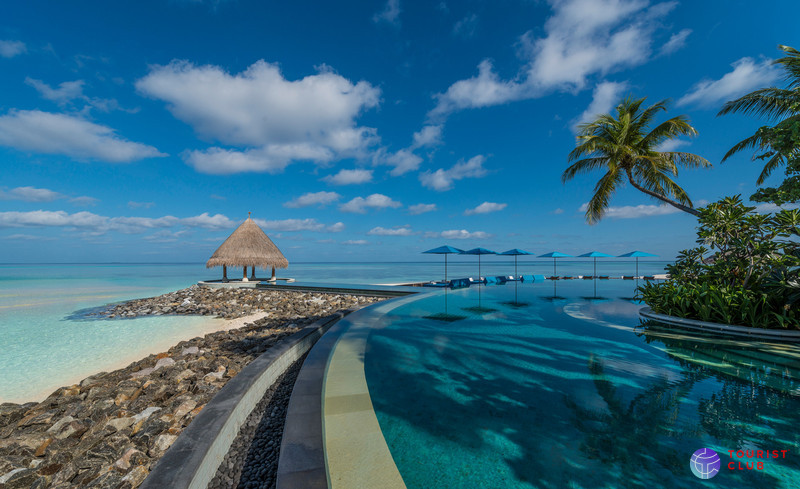 Four Seasons Resort Maldives at Kuda Huraa - фото отеля