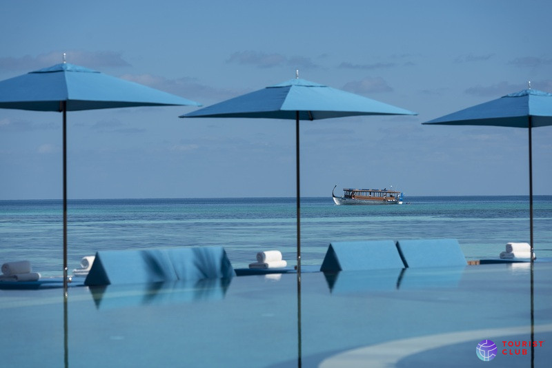 Four Seasons Resort Maldives at Kuda Huraa - фото отеля