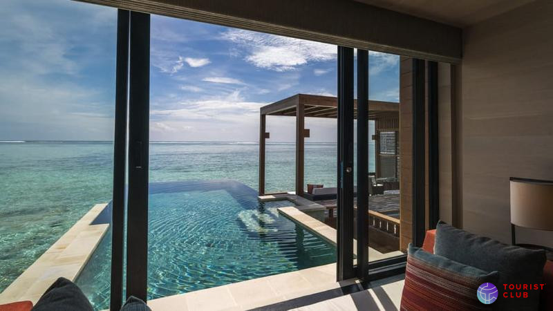Four Seasons Resort Maldives at Kuda Huraa - фото отеля