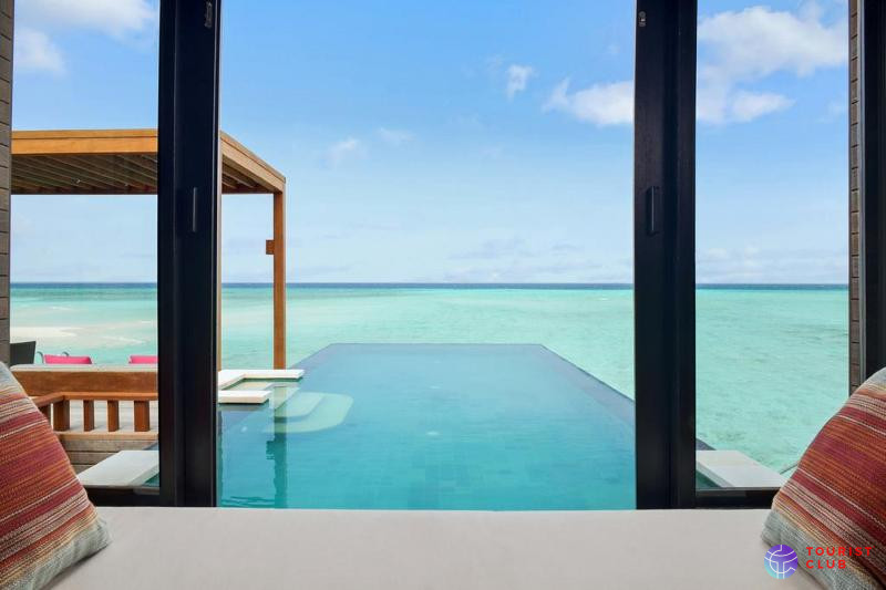 Four Seasons Resort Maldives at Kuda Huraa - фото отеля