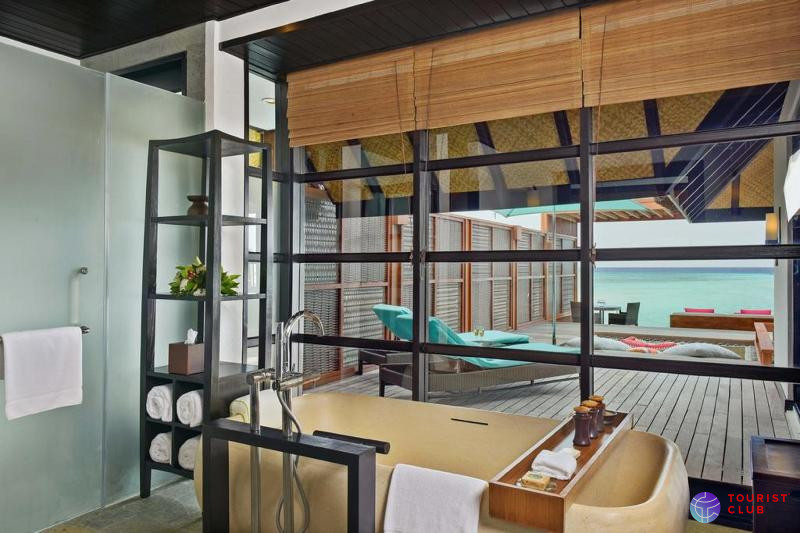 Four Seasons Resort Maldives at Kuda Huraa - фото отеля