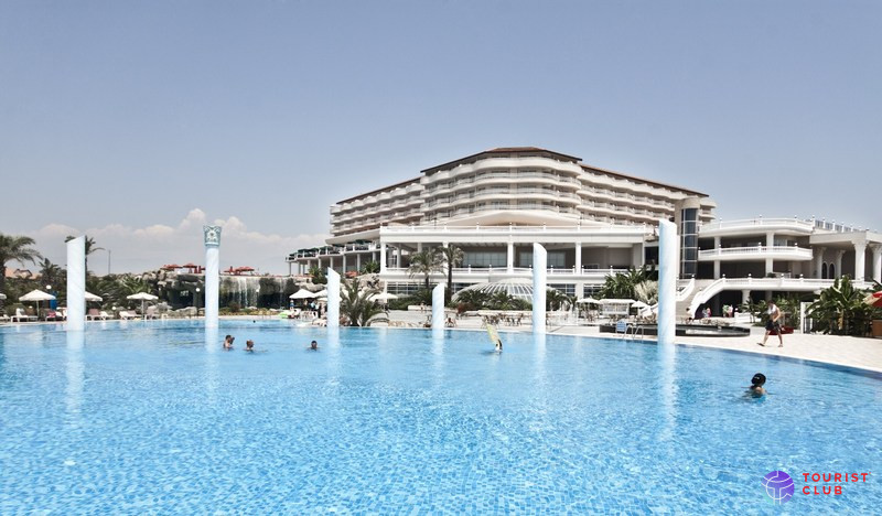 Starlight Resort Hotel - фото отеля