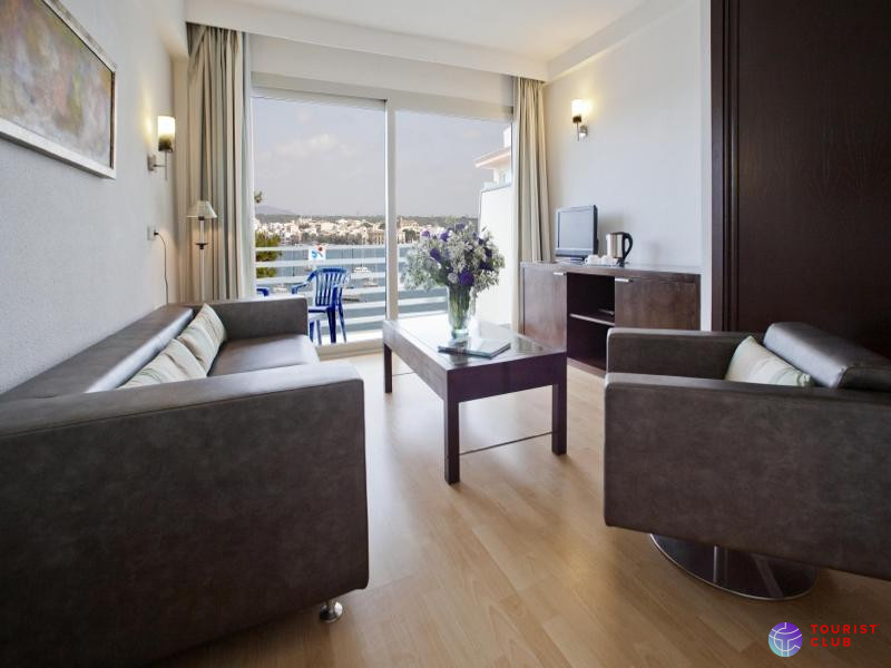 Hotel Vistamar by Pierre & Vacances - фото отеля