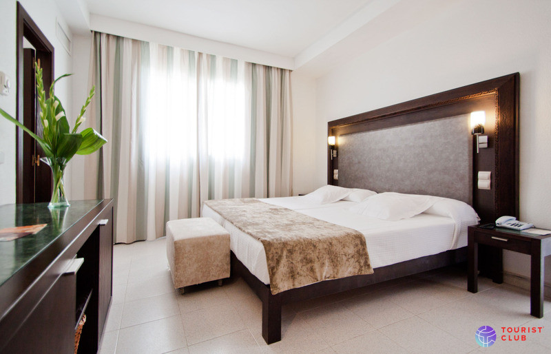 Hotel Vistamar by Pierre & Vacances - фото отеля