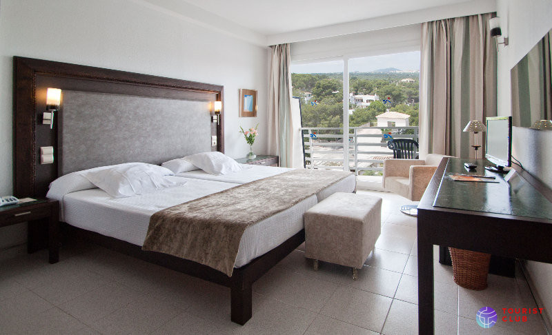 Hotel Vistamar by Pierre & Vacances - фото отеля