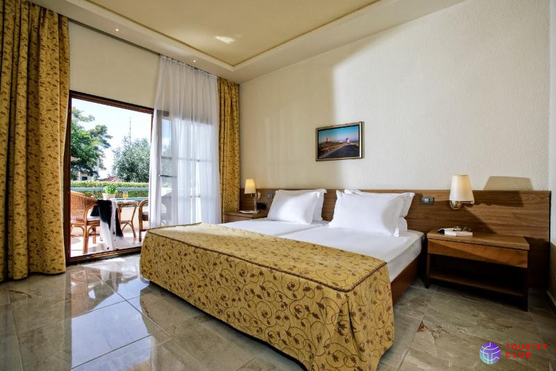 Possidi Holidays Resort & Suites - фото отеля
