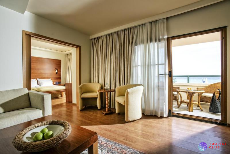 Possidi Holidays Resort & Suites - фото отеля