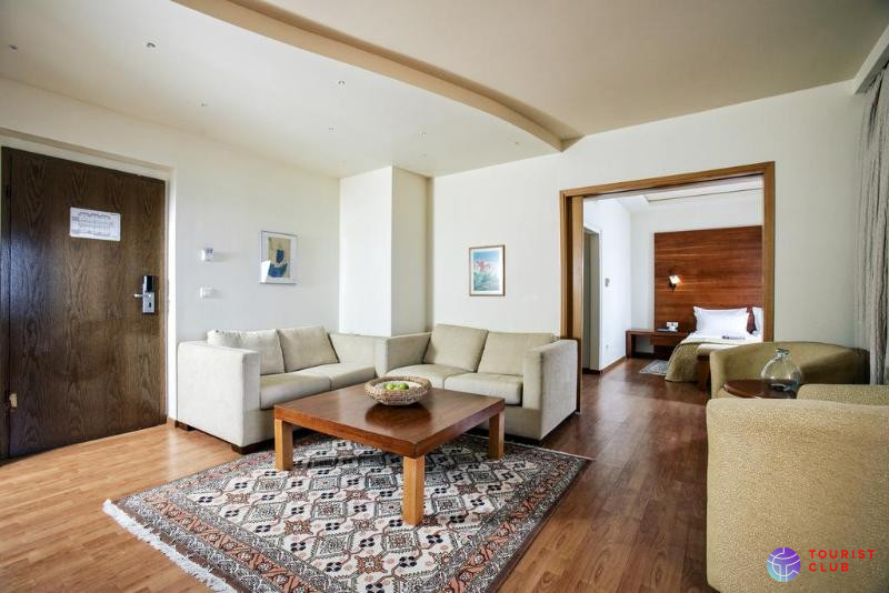 Possidi Holidays Resort & Suites - фото отеля