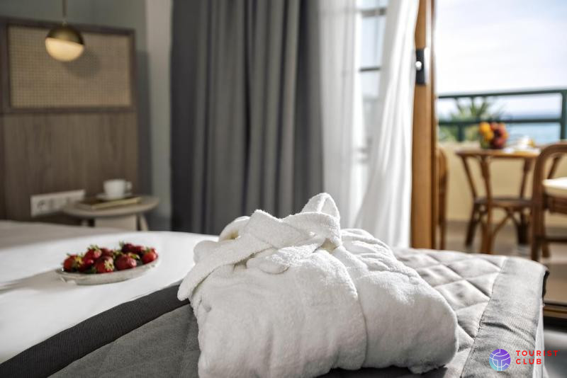Possidi Holidays Resort & Suites - фото отеля