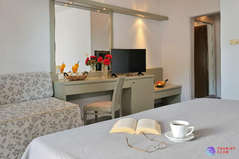 Possidi Holidays Resort & Suites - фото отеля