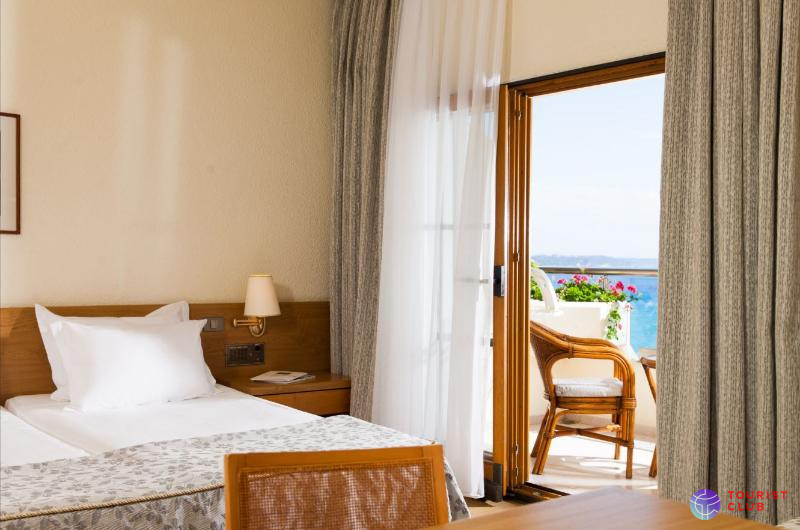 Possidi Holidays Resort & Suites - фото отеля