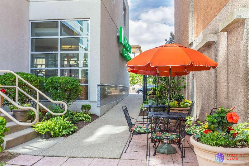 Wyndham Garden Buffalo Downtown - фото отеля