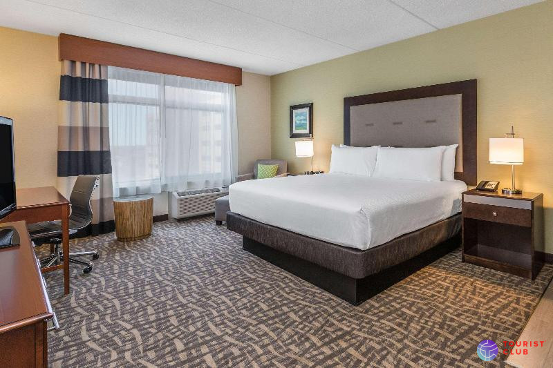 Wyndham Garden Buffalo Downtown - фото отеля