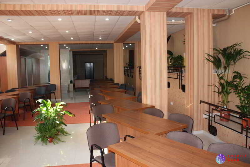 Hotel Europa Chisinau - фото отеля