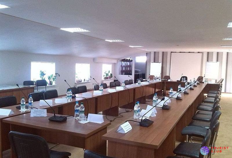 Hotel Europa Chisinau - фото отеля