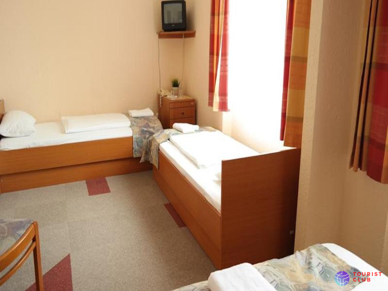 Berlin Hotel - фото отеля