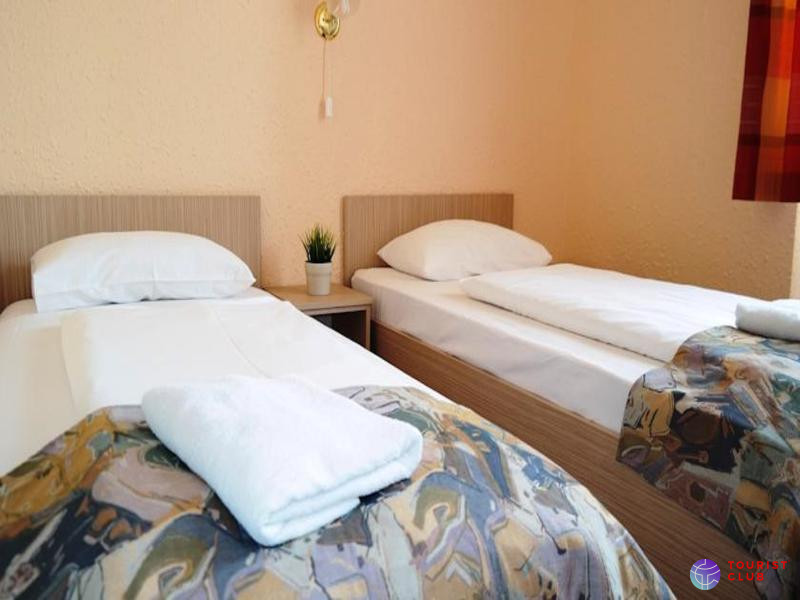 Berlin Hotel - фото отеля