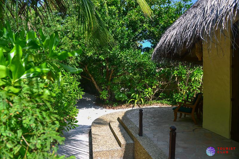 Coco Palm Dhuni Kolhu - фото отеля
