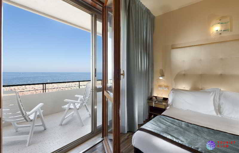 Yes Hotel Touring - фото отеля