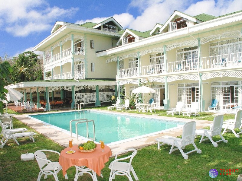 Palm Beach Hotel - фото отеля