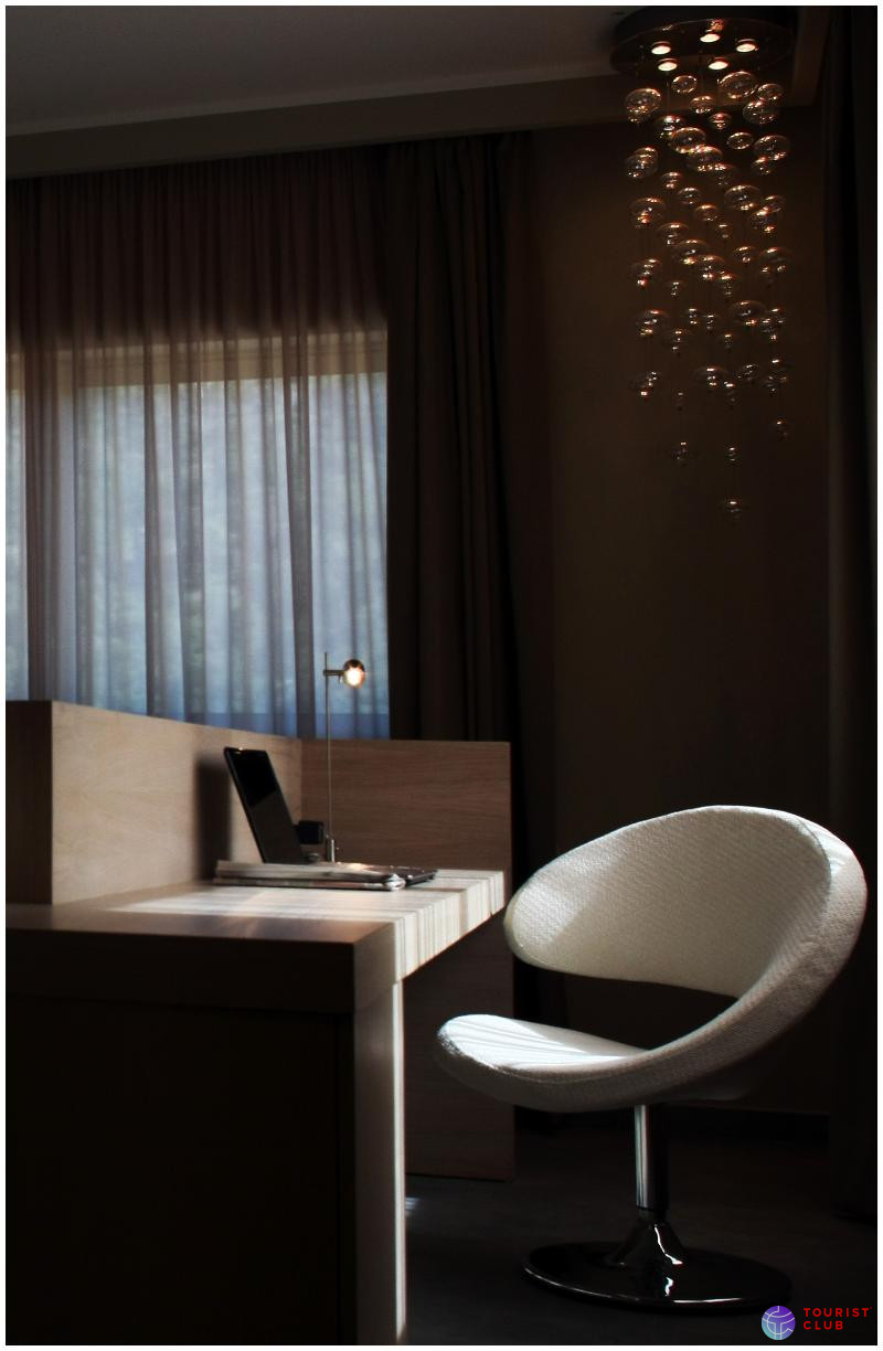 Ferro Hotel - фото отеля