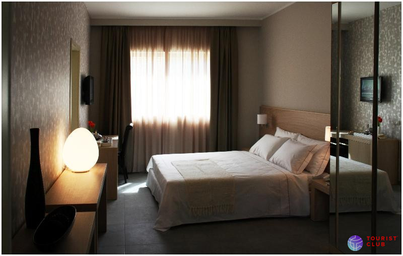 Ferro Hotel - фото отеля