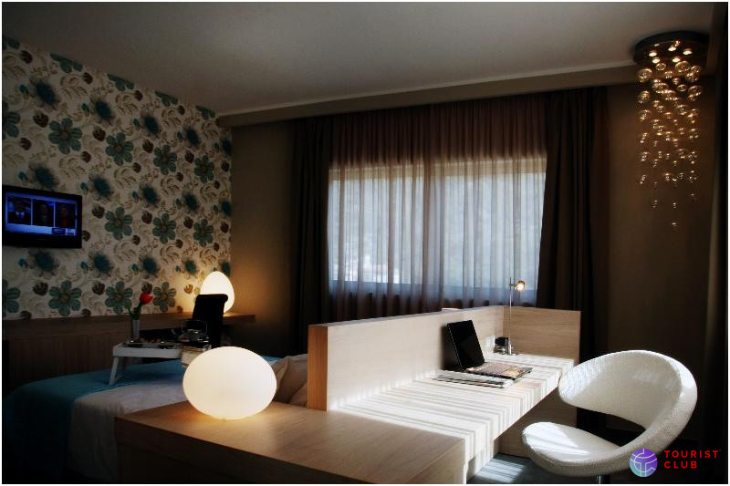 Ferro Hotel - фото отеля
