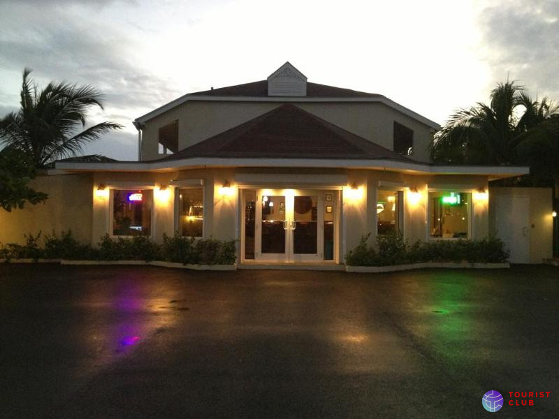 Caribbean Paradise Inn - фото отеля