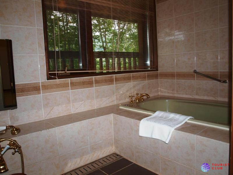 Hakkoda Hotel - фото отеля