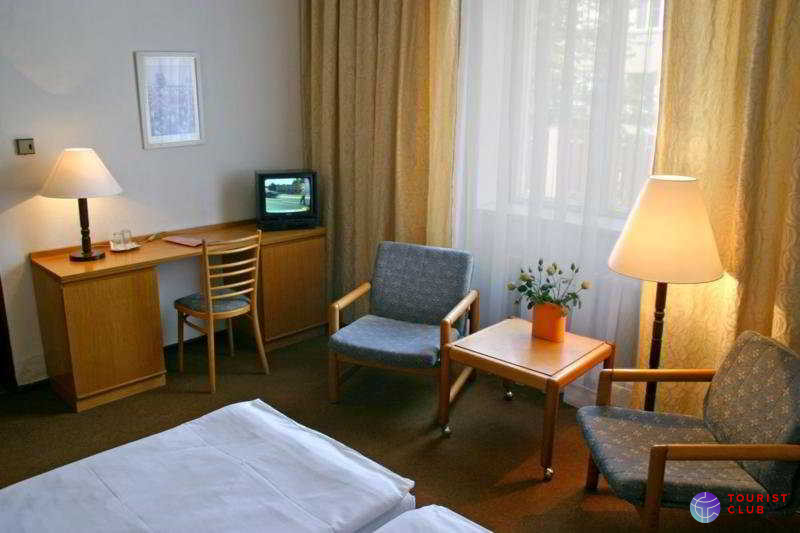 EA Hotel Jasmin - фото отеля