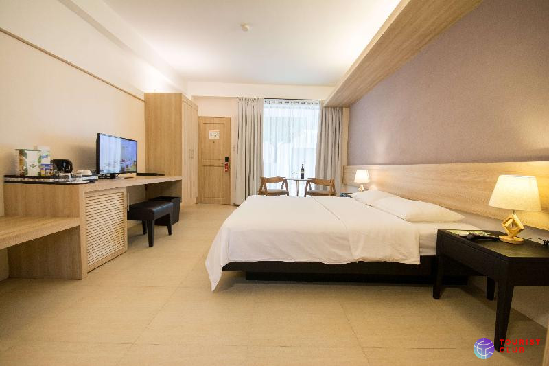 The Tides Hotel Boracay - фото отеля
