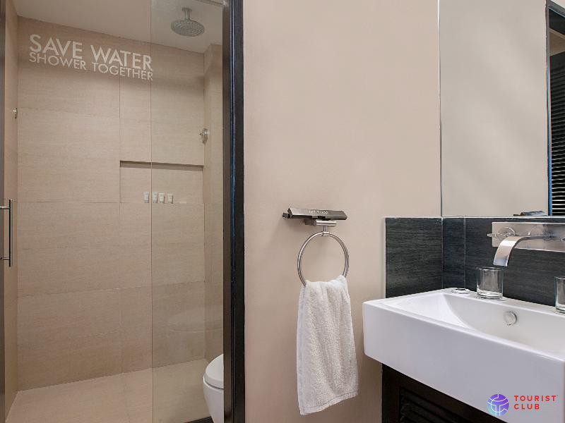 The Tides Hotel Boracay - фото отеля