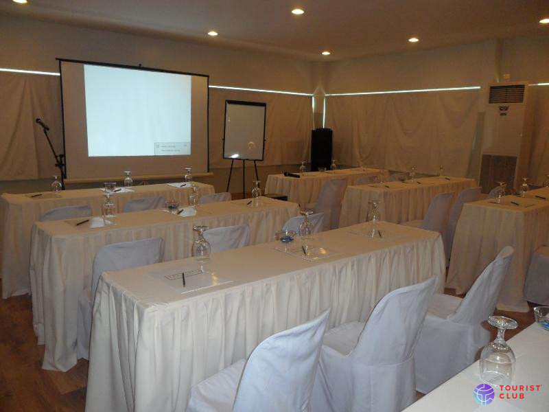 The Tides Hotel Boracay - фото отеля