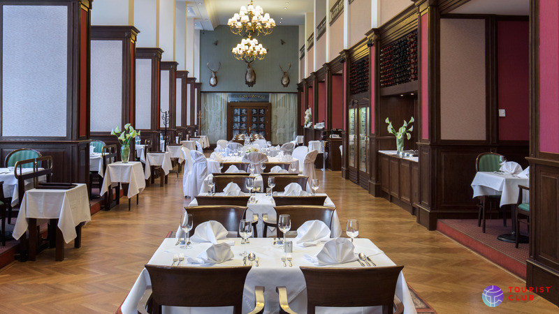 Отель Apollo Hotel Bratislava