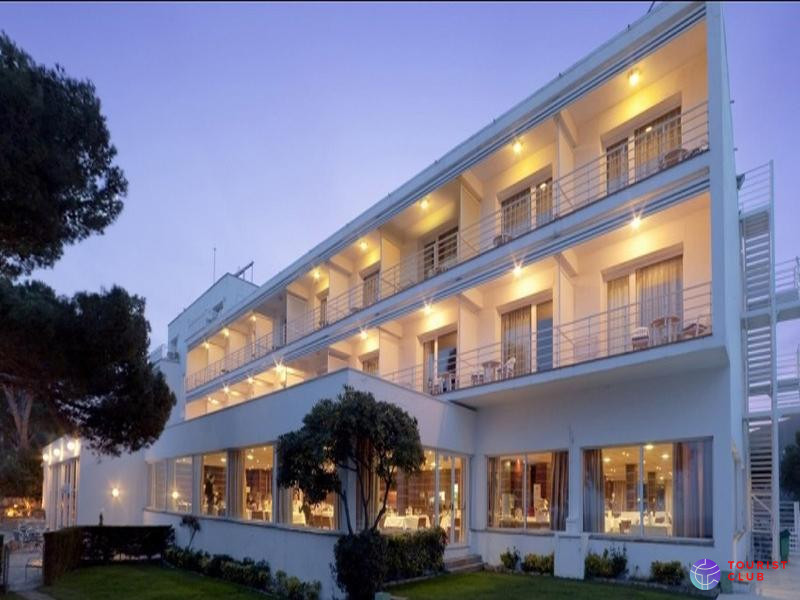 Parador de Aiguablava - фото отеля