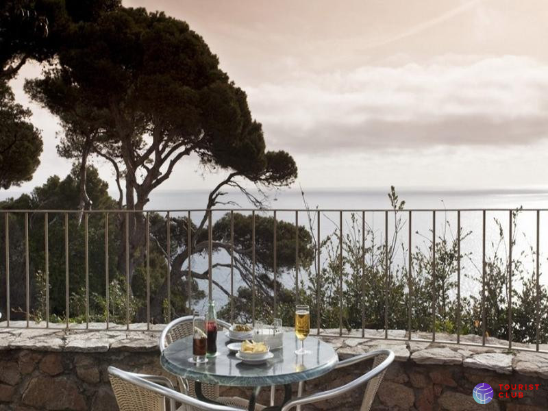 Parador de Aiguablava - фото отеля