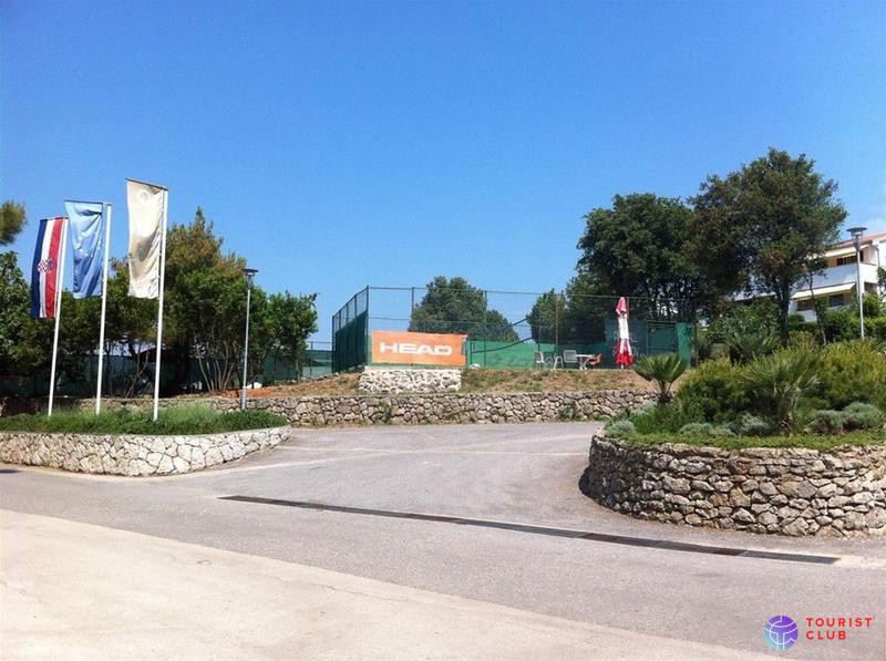 Drazica Hotel, Tamaris Villa and Villa Lovorka - фото отеля