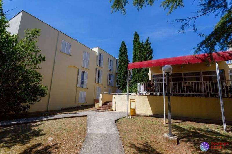 Drazica Hotel, Tamaris Villa and Villa Lovorka - фото отеля