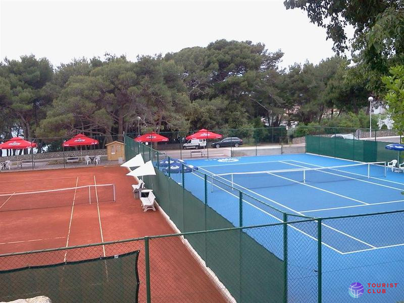 Drazica Hotel, Tamaris Villa and Villa Lovorka - фото отеля