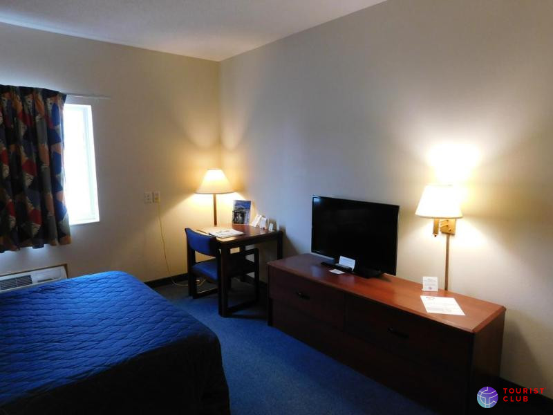 Days Inn by Wyndham Hotel Spencer IA - фото отеля