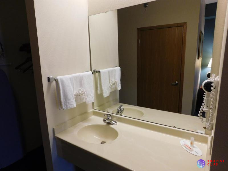 Days Inn by Wyndham Hotel Spencer IA - фото отеля