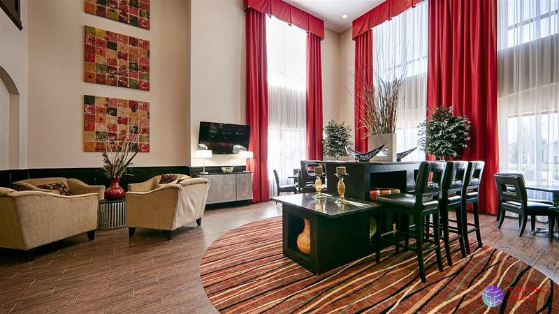 Best Western Plus Cushing Inn & Suites - фото отеля