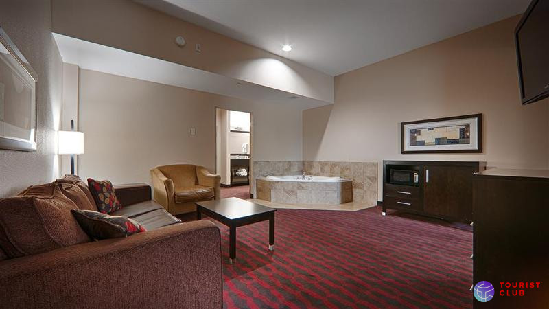 Best Western Plus Cushing Inn & Suites - фото отеля