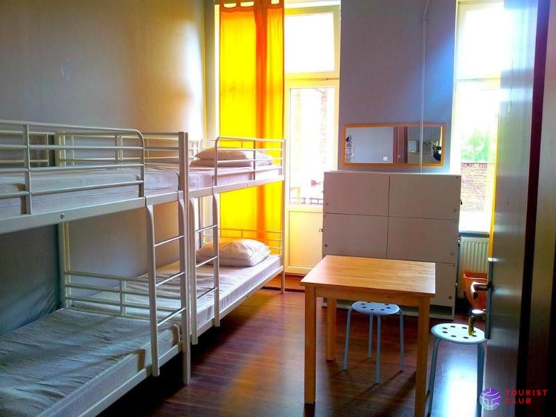 Hostel Fabryka - фото отеля