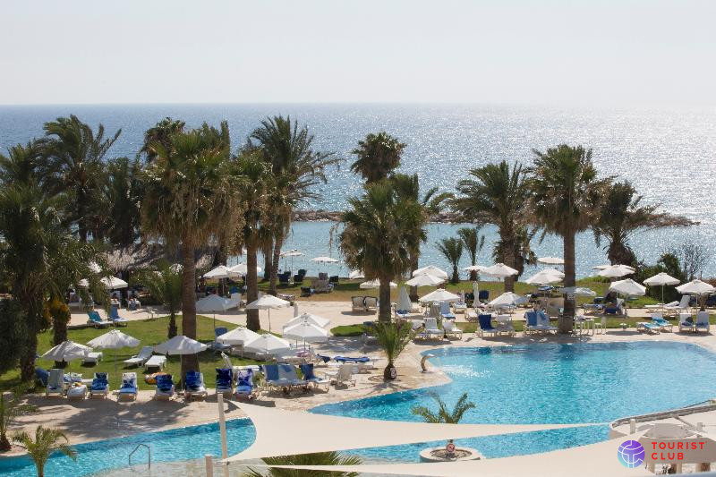 Venus Beach Hotel - фото отеля