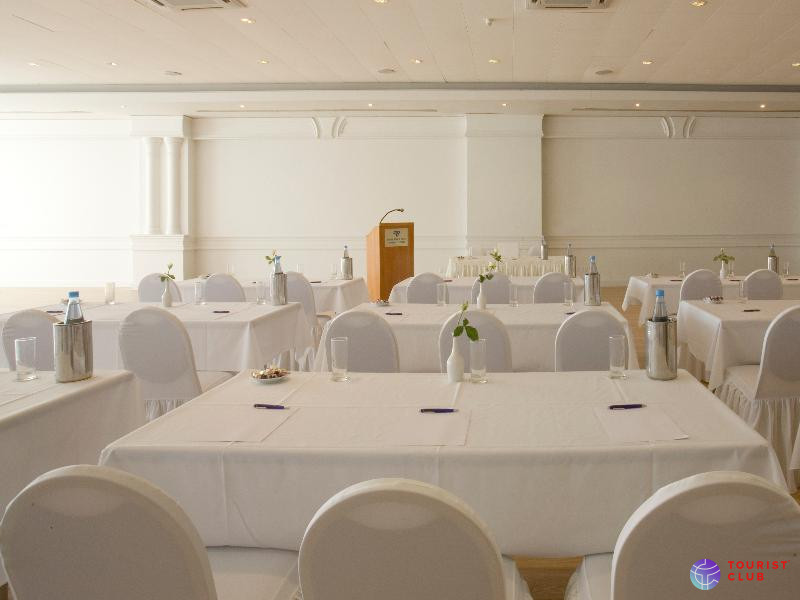 Venus Beach Hotel - фото отеля