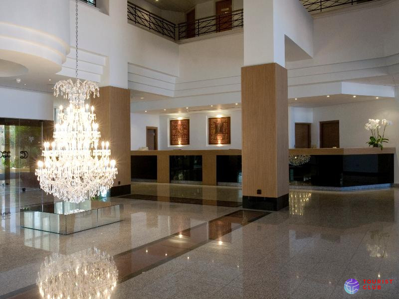 Venus Beach Hotel - фото отеля