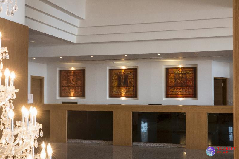 Venus Beach Hotel - фото отеля