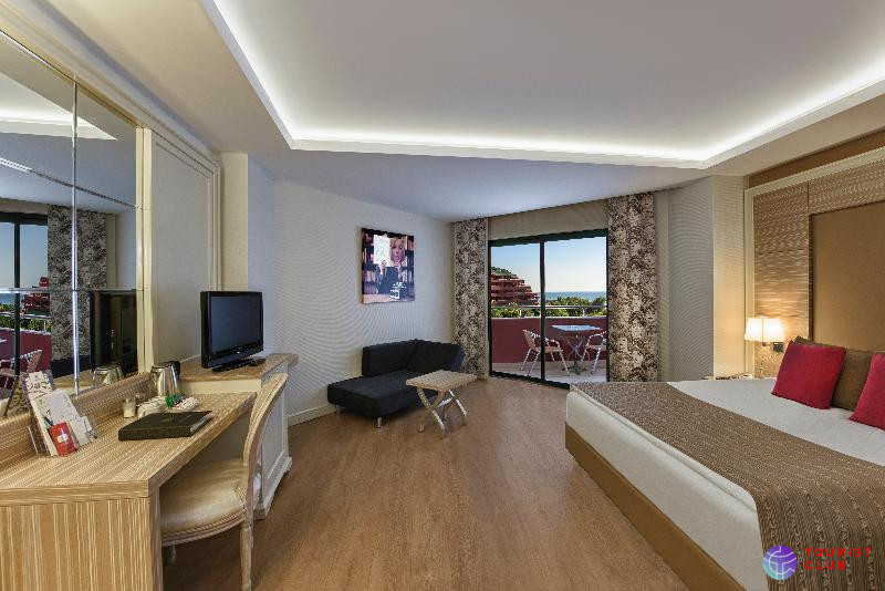 Delphin Deluxe Resort - фото отеля