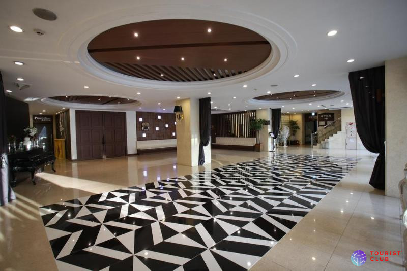 Hotel Crown Itaewon - фото отеля